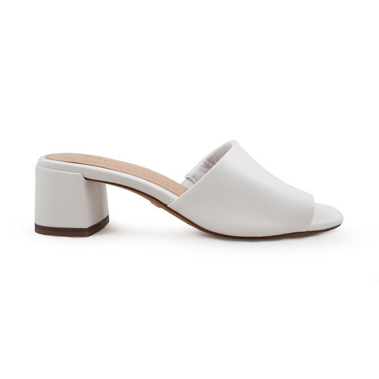 Εικόνα για Γυναικεία Δερμάτινα Mules Tamaris 27204