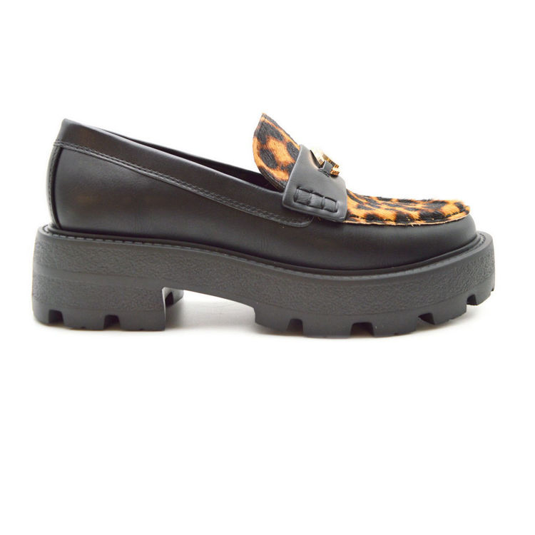 Εικόνα για Γυναικεία μοκασίνια GUESS