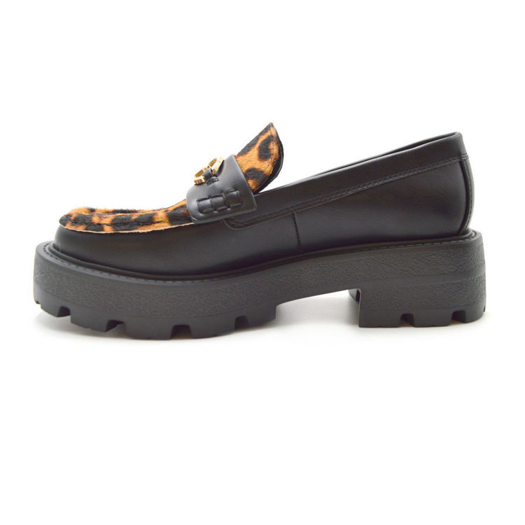 Εικόνα για Γυναικεία μοκασίνια GUESS